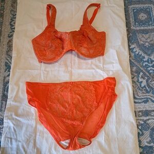 Cacique Elegant Orange Lace Lingerie Set
